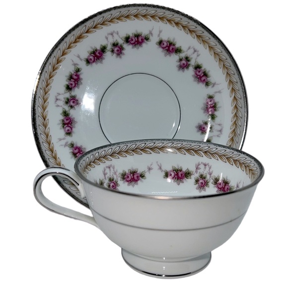 RC TEACUP & SAUCER VINTAGE 1960s PATTERN NORITAKE 564 VICTORIAN ROSES AND LAUREL - Picture 1 of 12